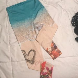 Super cute beach theme yoga pants